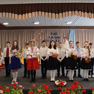 Festivalul cântecului pascal cu genericul ,,Sub lumina învierii”